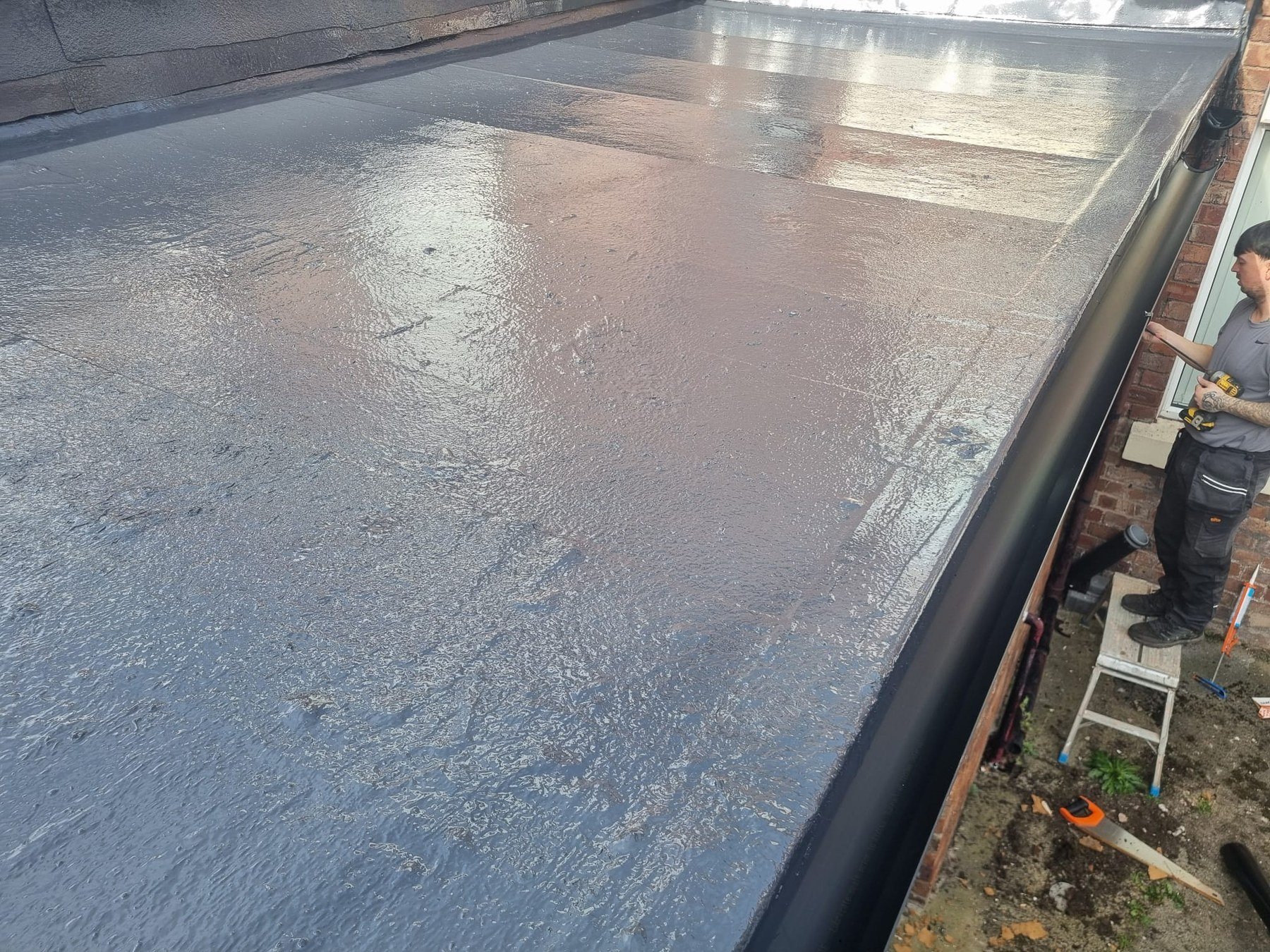 Flat roof finish